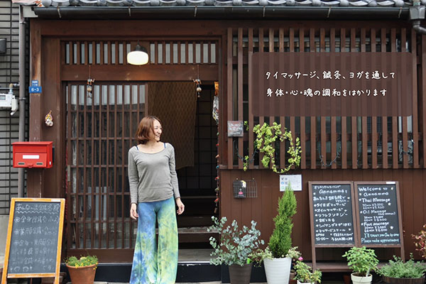 タイマッサージ、鍼灸、ヨガを通して身体・心・魂の調和をはかります